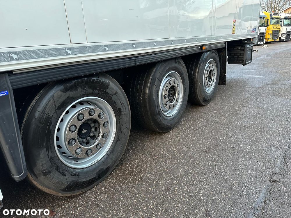 Schmitz Cargobull SKO 24 - 10