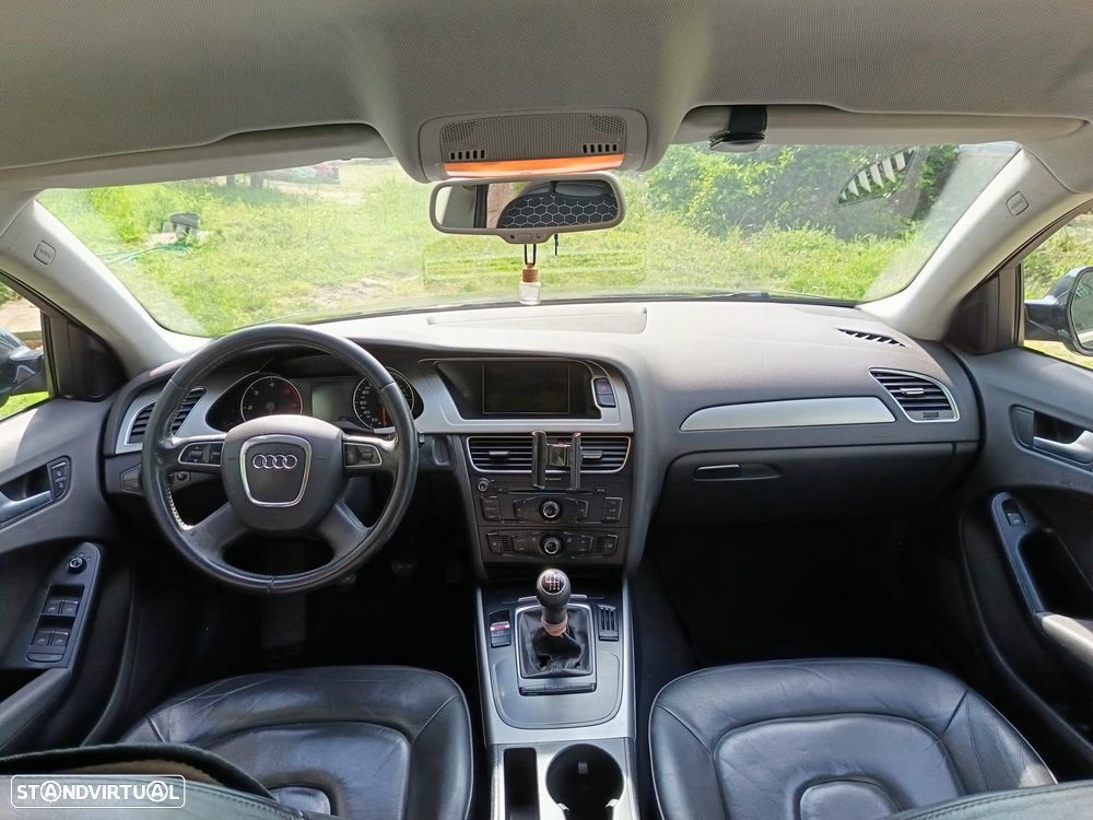 Audi A4 Avant 2.0 TDi - 14