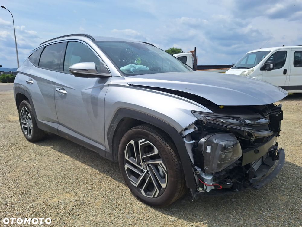 Hyundai Tucson - 8