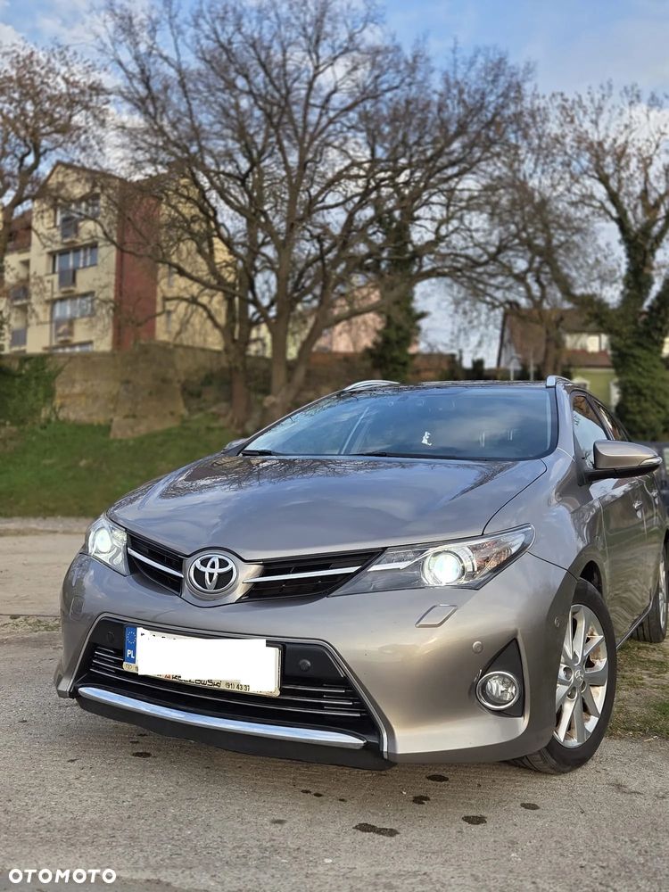 Toyota Auris 1.6 Prestige MS - 1