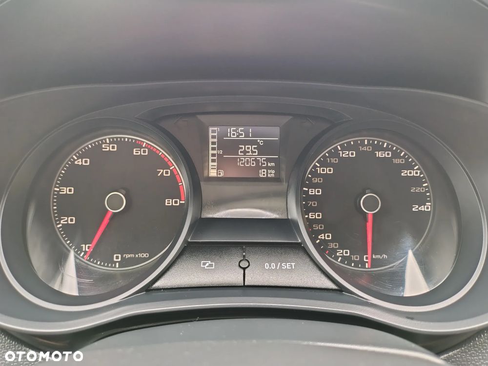 Seat Ibiza 1.4 16V Style - 12