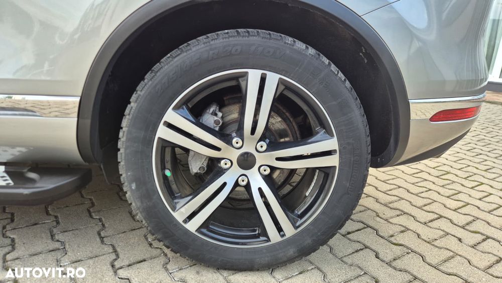 Volkswagen Touareg - 10