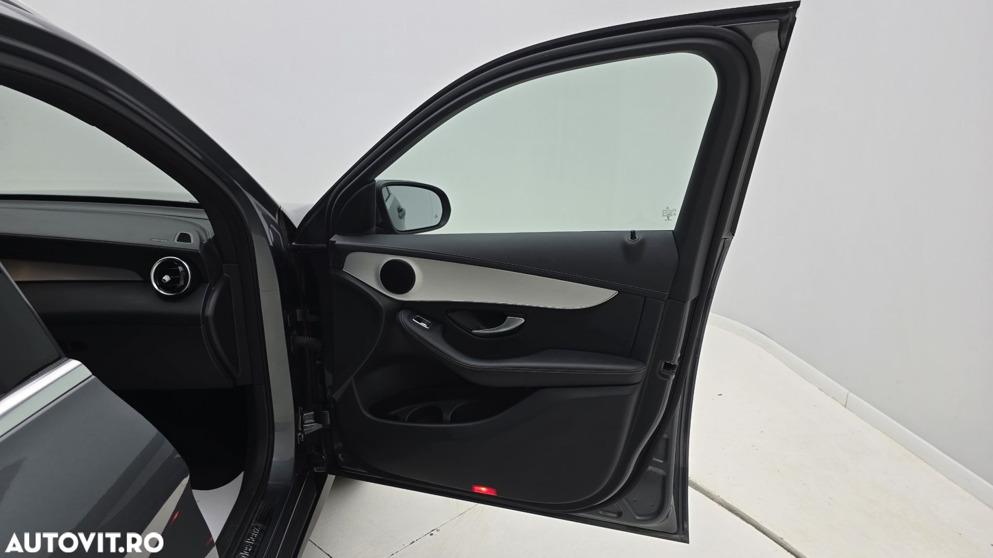 Mercedes-Benz GLC 300 de 4MATIC - 18