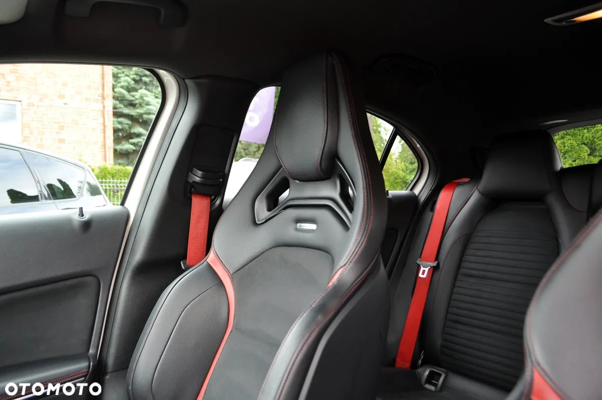 Mercedes-Benz Klasa A 45 AMG 4-Matic - 28