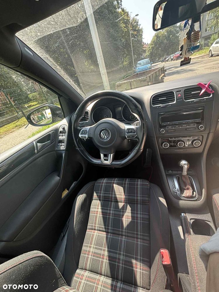 Volkswagen Golf - 12