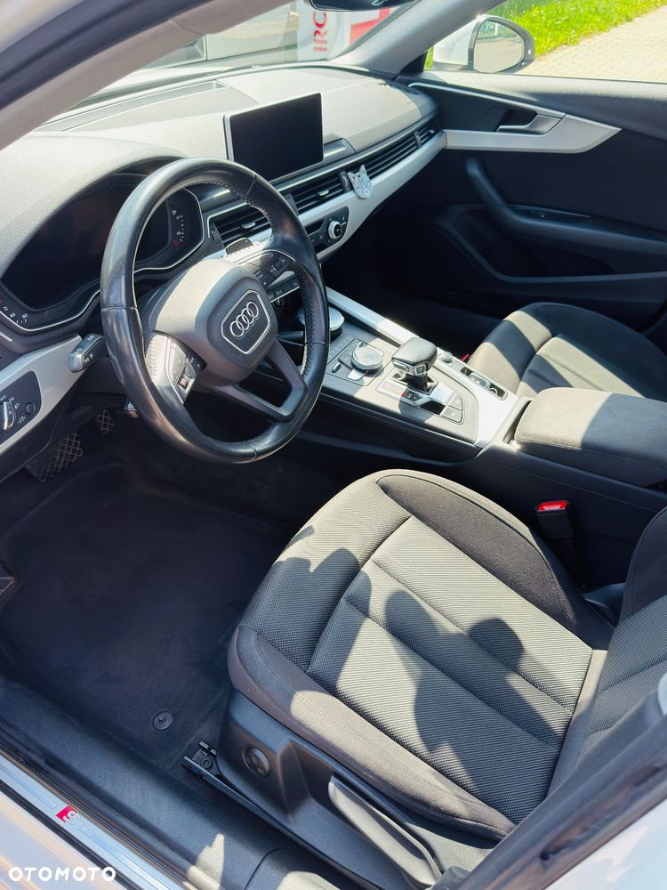 Audi A4 Limousine 1.4 TFSI Sport S tronic - 7