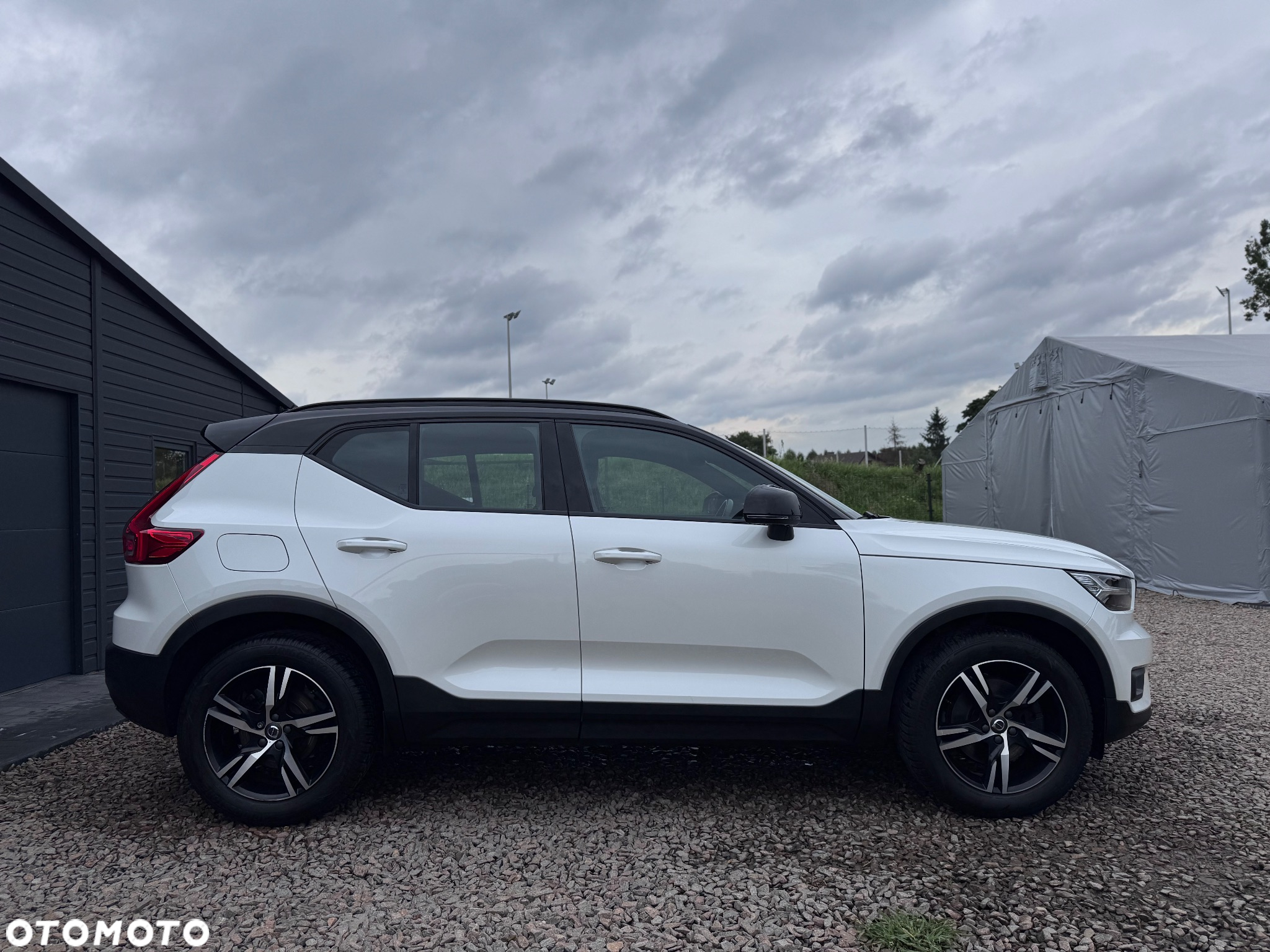 Volvo XC 40 B4 B AWD Geartronic RDesign - 10