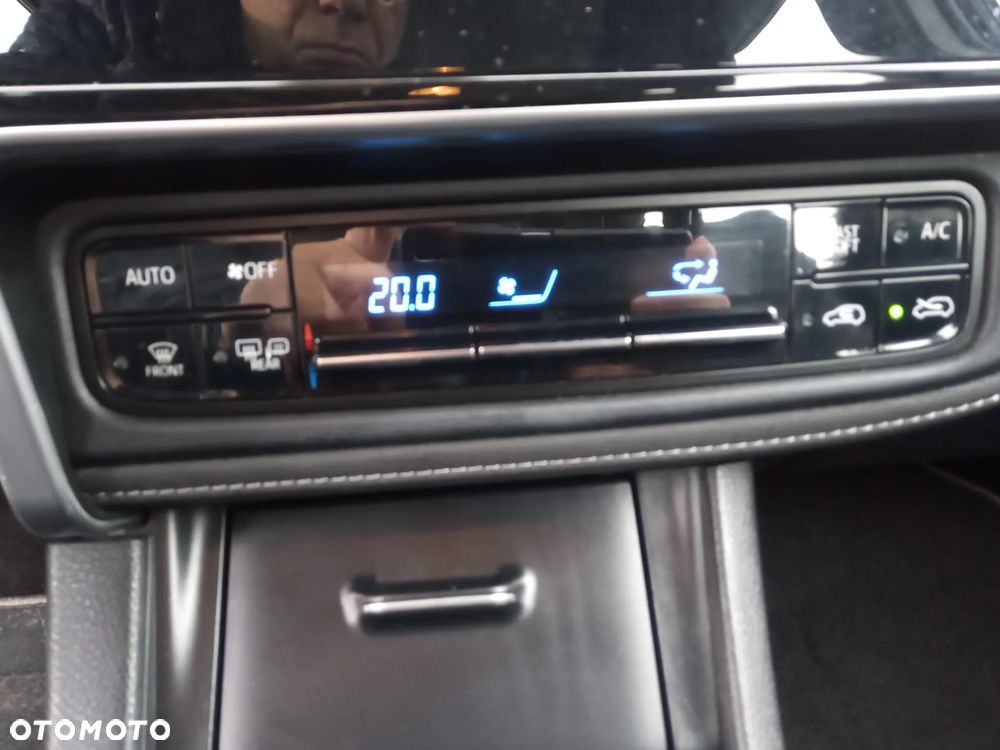 Toyota Auris 1.2 Turbo Edition-S - 17