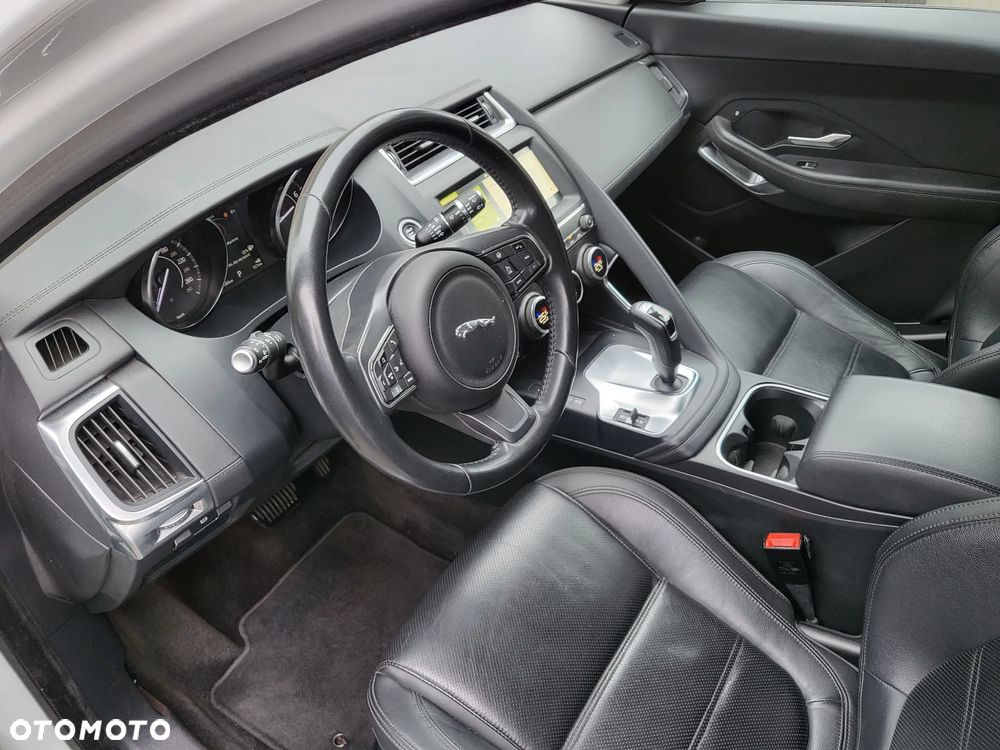 Jaguar E-Pace 2.0 i4P AWD HSE - 31