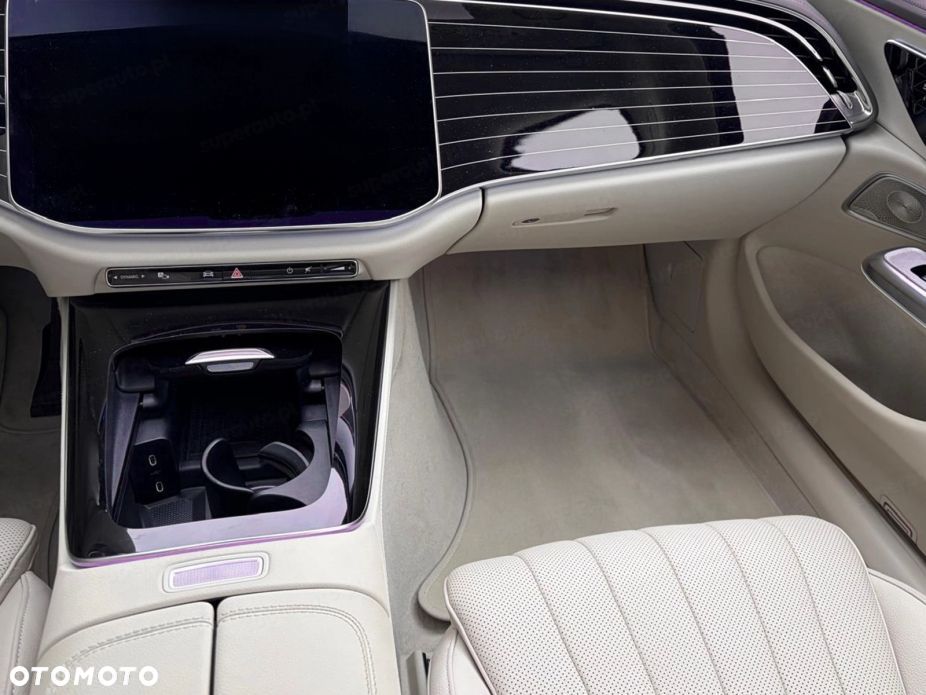 Mercedes-Benz Klasa E 220 d mHEV 4-Matic Exclusive 9G-Tronic - 9