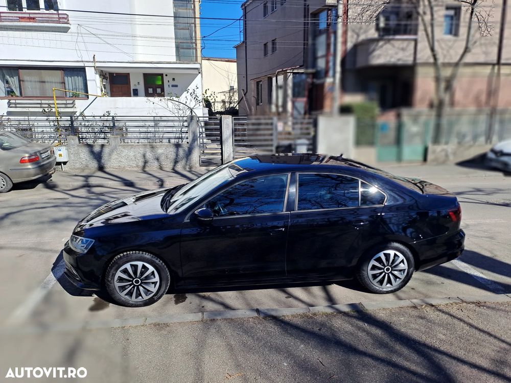 Volkswagen Jetta 1.4 TSI BlueMotion Technology - 5