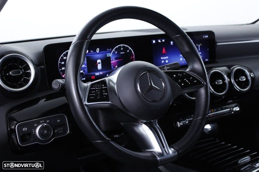 Mercedes-Benz A 200 d - 23