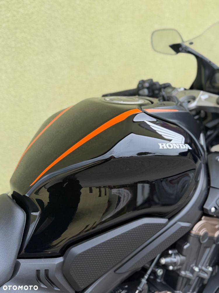 Honda CBR - 16