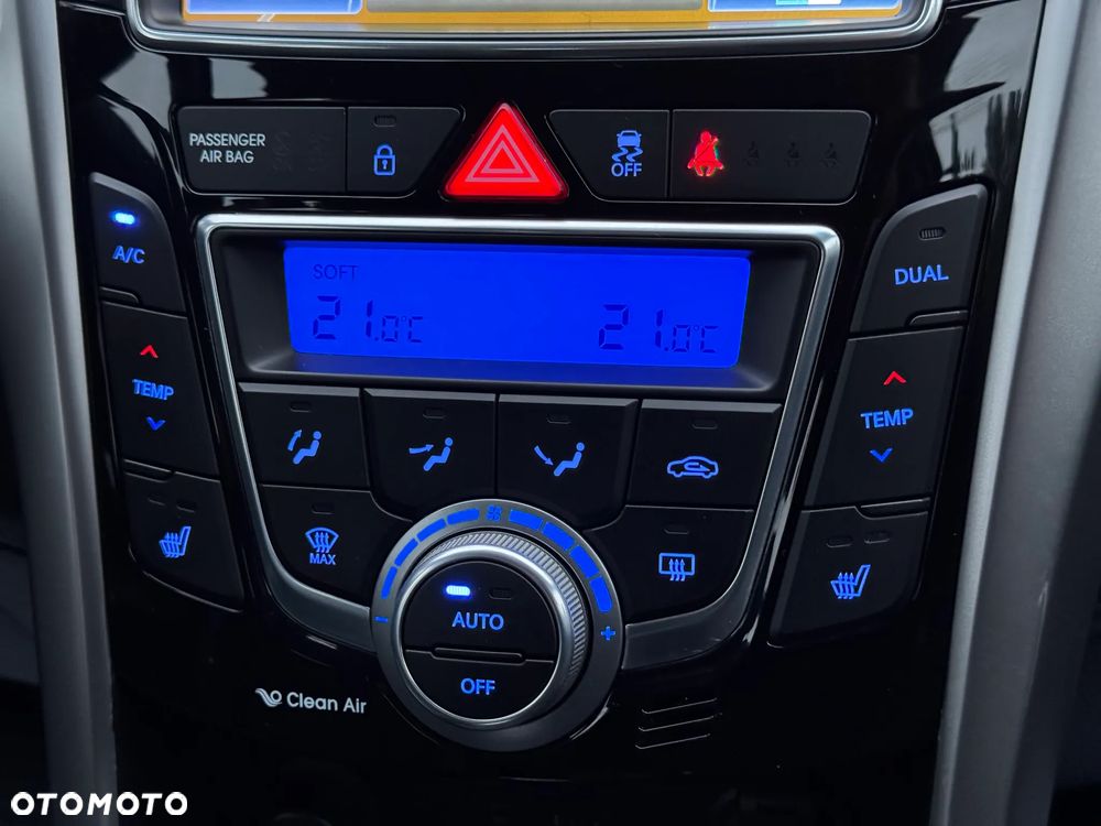 Hyundai i30 1.6 CRDi Premium - 12