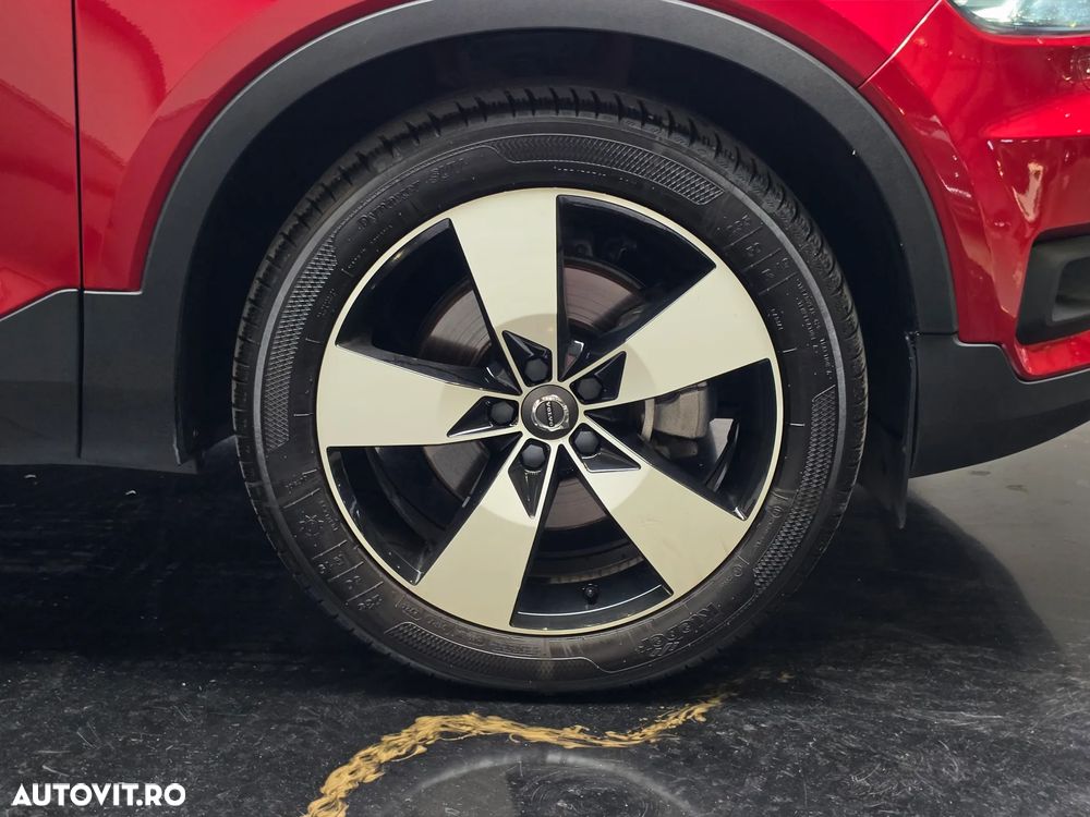 Volvo XC 40 D4 AWD Geartronic Inscription - 32