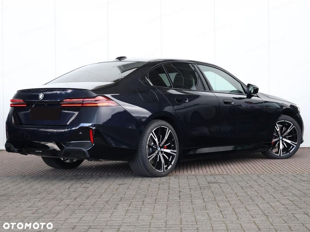 BMW Seria 5 520d xDrive mHEV M Sport - 5