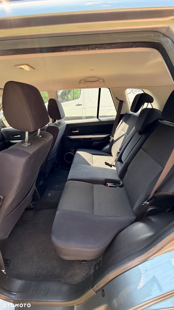 Suzuki Grand Vitara 2.0 - 11