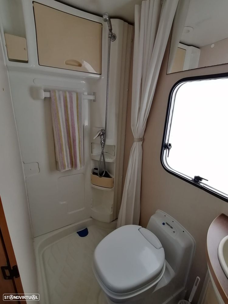 Ford Trigano 2.2 TDCI Capucine - 17