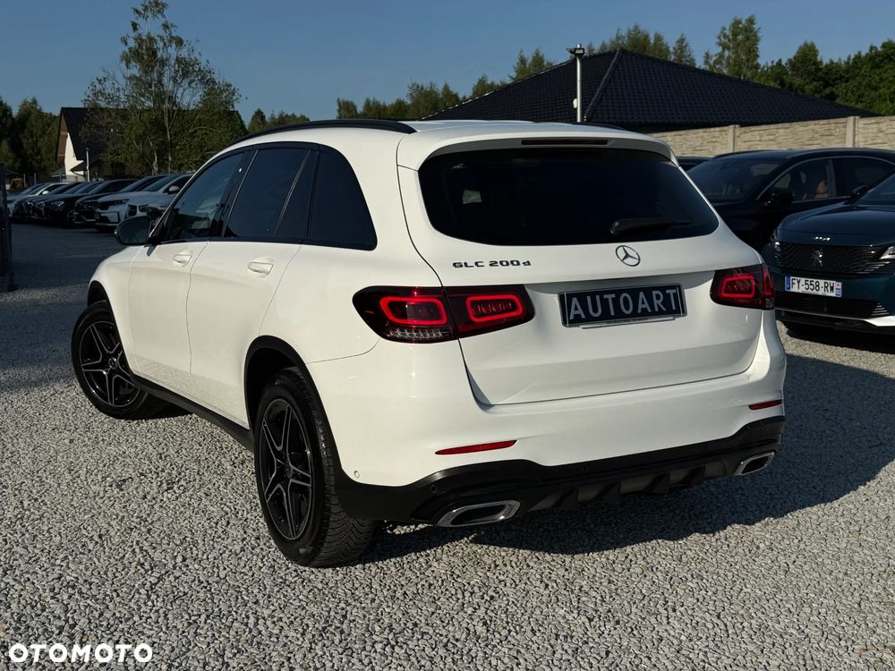 Mercedes-Benz GLC 200 d 4Matic 9G-TRONIC AMG Line - 10