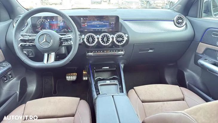 Mercedes-Benz GLA - 9