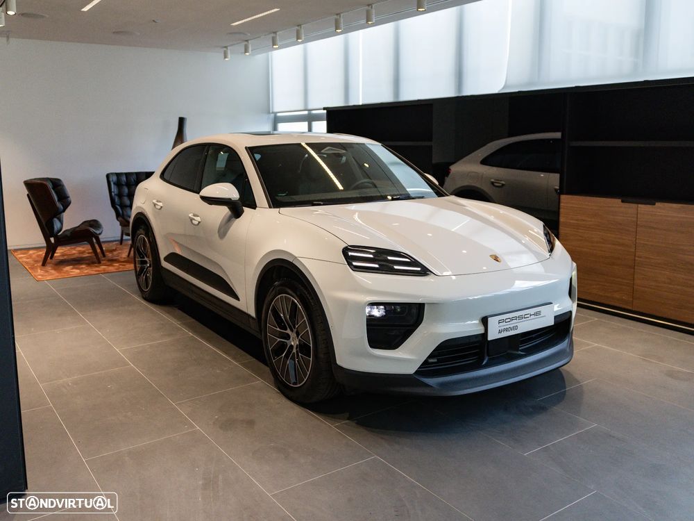 Porsche Macan Electric - 4