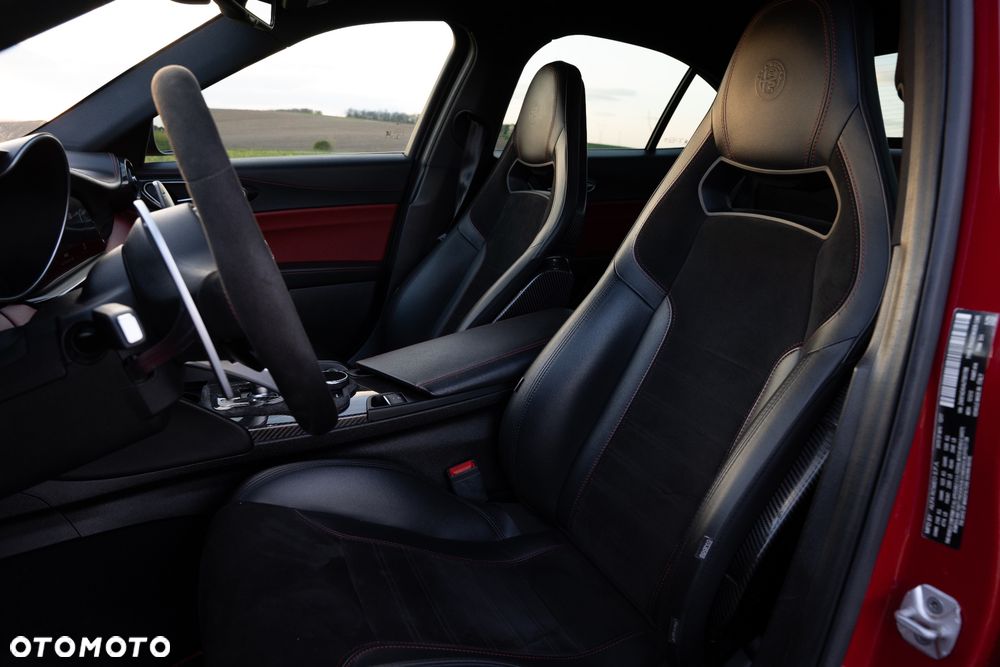 Alfa Romeo Giulia 2.9 Bi Turbo V6 Quadrifoglio - 19