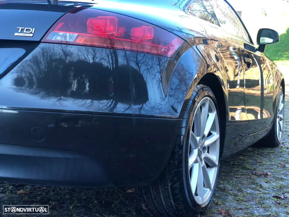Audi TT Coupé 2.0 TDI quattro Limited Edition - 23