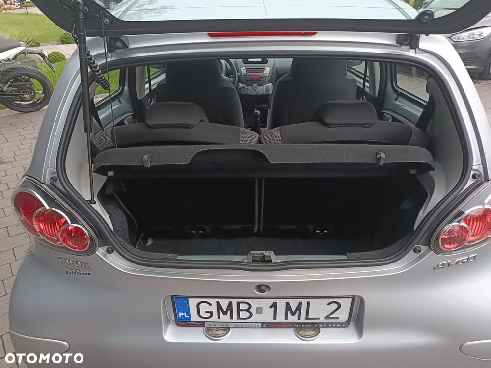 Toyota Aygo Cool&Go - 12