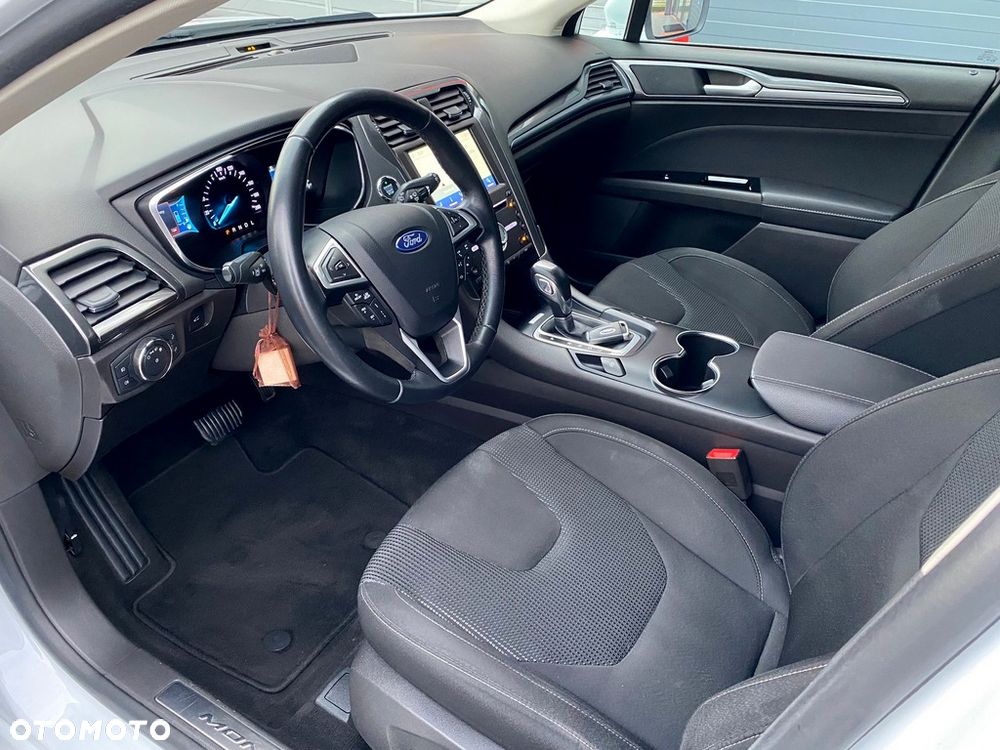 Ford Mondeo 2.0 Hybrid Titanium - 8