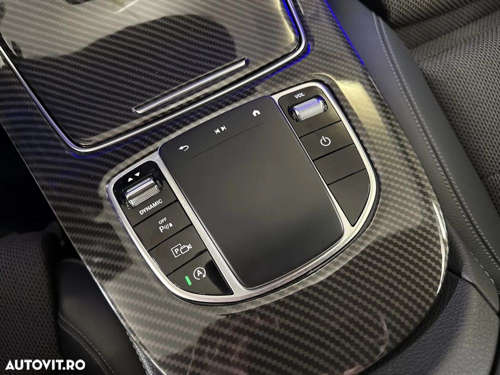 Mercedes-Benz E - 18
