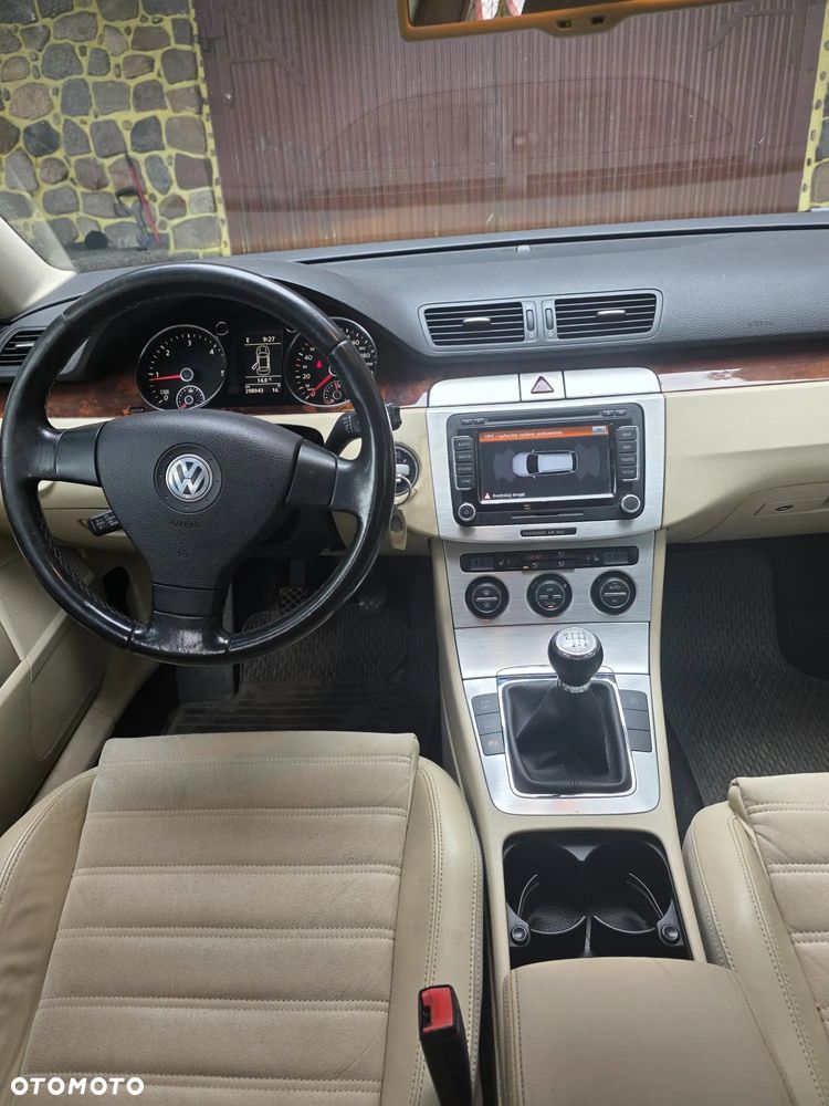 Volkswagen Passat 2.0 TDI 4Mot Comfortline - 10