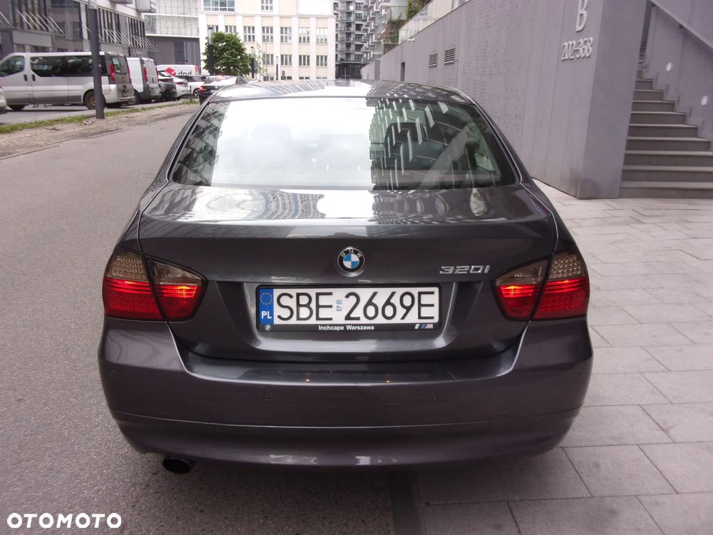 BMW Seria 3 - 10