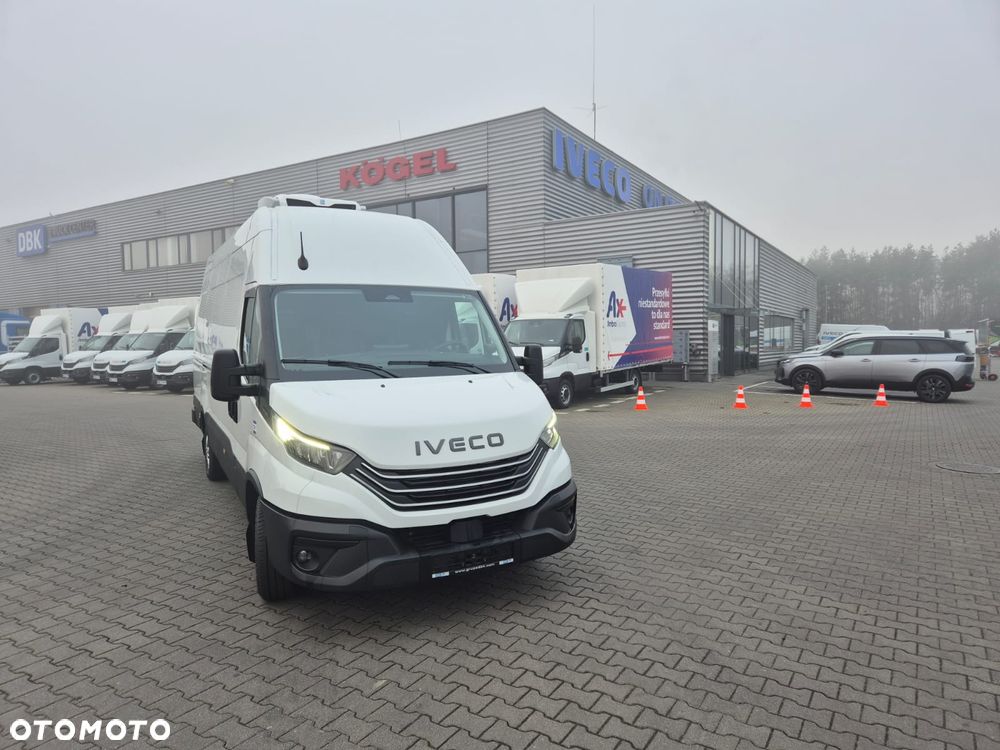 Iveco Daily 35S18HV chłodnia do -18 stopni! + łóżko - 3
