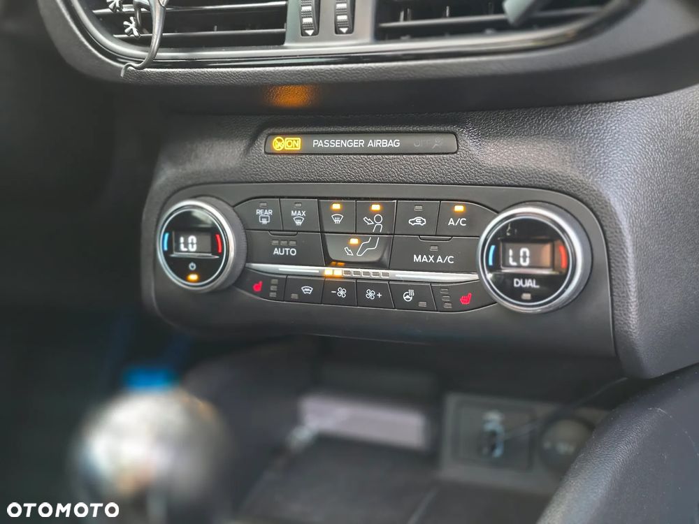 Ford Focus 2.0 EcoBlue ST-Line - 38