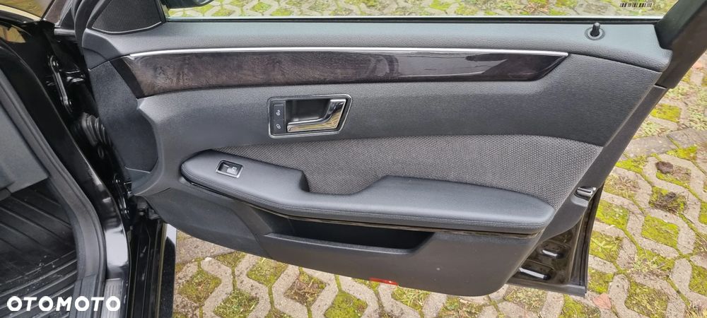 Mercedes-Benz Klasa E 350 CDI 4-Matic BlueEff Avantgarde - 18