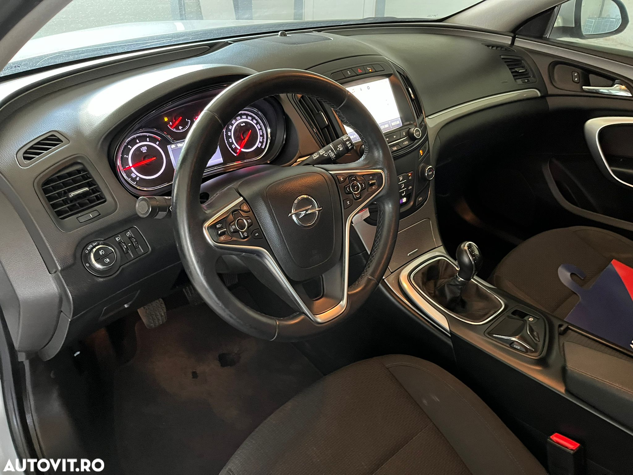 Opel Insignia 2.0 CDTI ECOTEC - 11