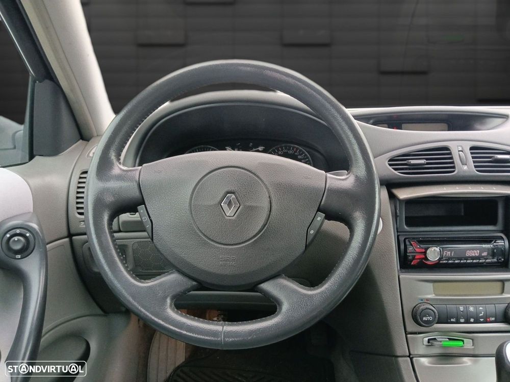 Renault Laguna 1.6 Privilège - 8