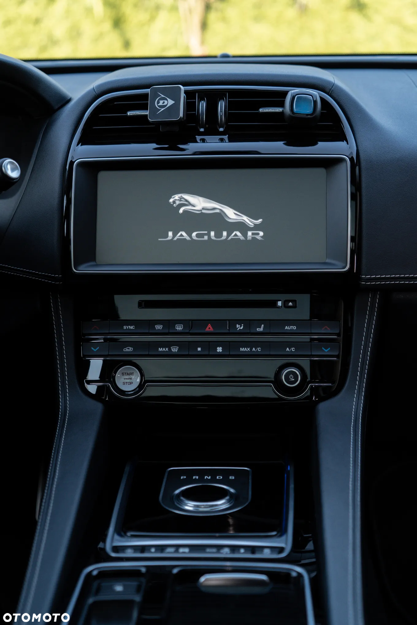 Jaguar F-Pace 2.0 i4P AWD R-Sport - 12