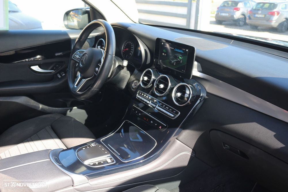 Mercedes-Benz GLC 300 e 4Matic - 41