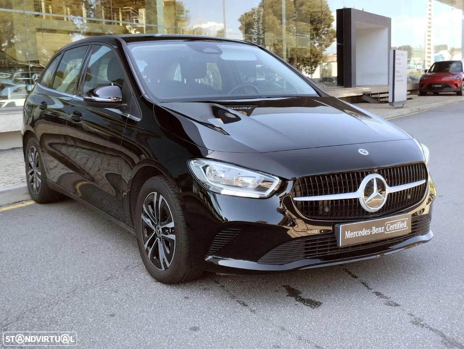 Mercedes-Benz B 250 e - 12