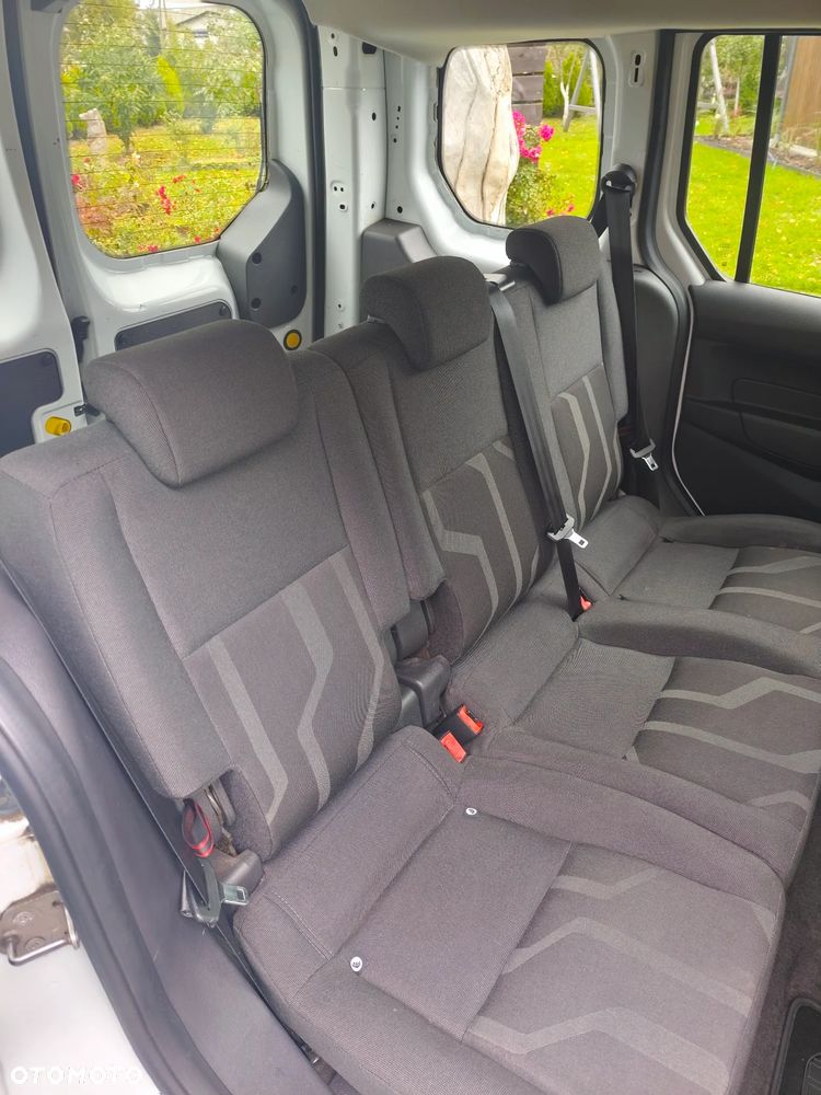 Ford Transit Connect - 10