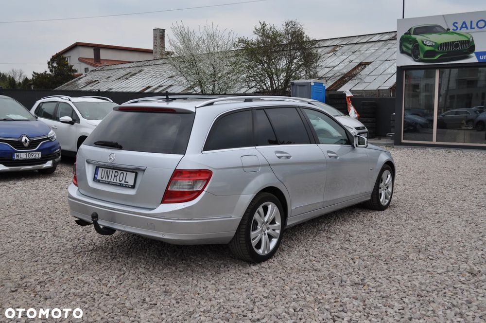 Mercedes-Benz Klasa C 180 CGI Automatik BlueEFFICIENCY Avantgarde - 7