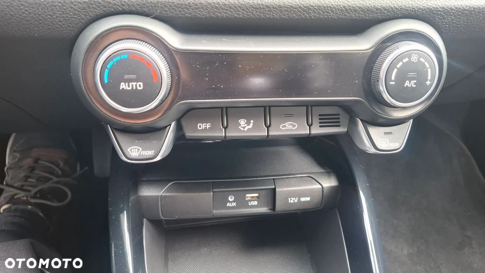 Kia Stonic 1.4 L - 22