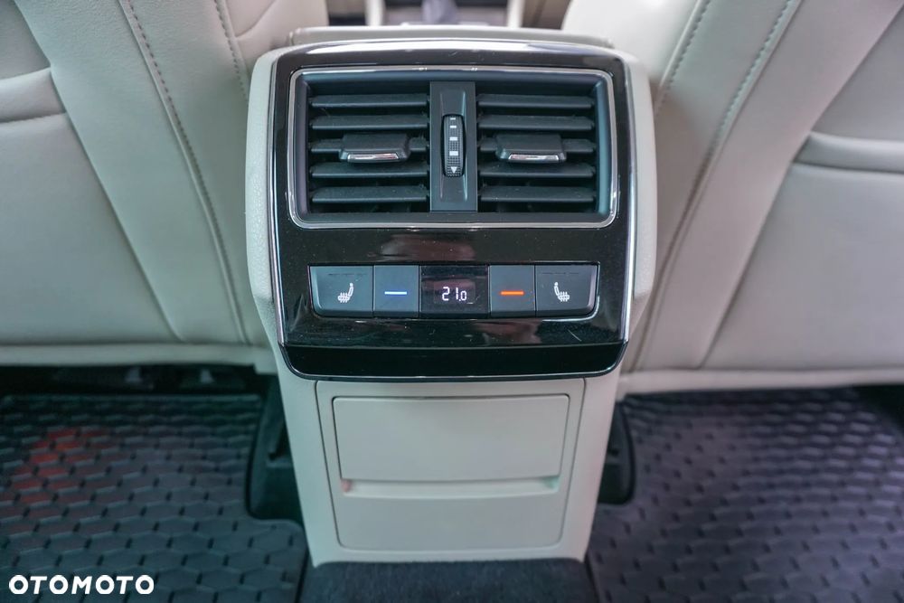 Skoda Superb 1.4 TSI Plug-In Hybrid L&K DSG - 31