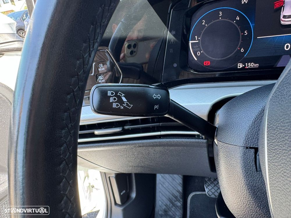 VW Golf 2.0 TDI Conceptline - 19