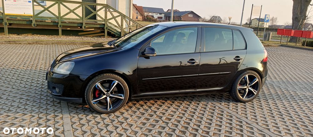 Volkswagen Golf V 03-08 - 2