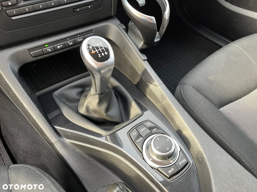 BMW X1 xDrive18d - 14