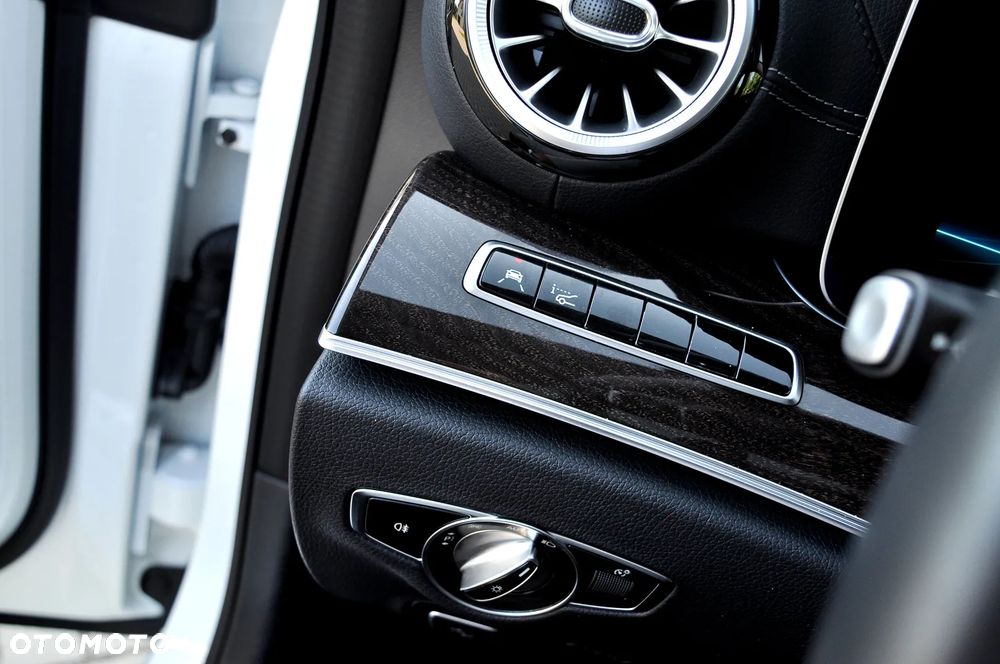 Mercedes-Benz CLS - 25