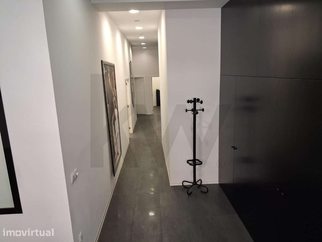 Espaço Comercial com Garagem Privada (4+ Carros) a 450m do Metro das L - Grande imagem: 3/39