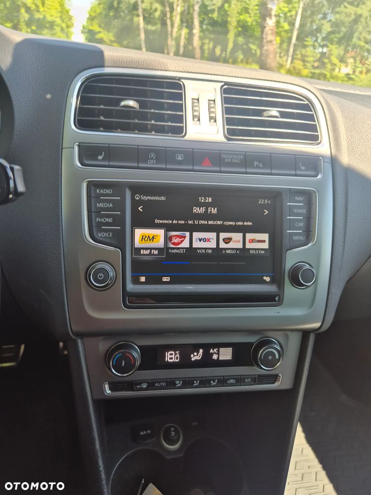 Volkswagen Polo 1.2 TSI Blue Motion Technology DSG Allstar - 15